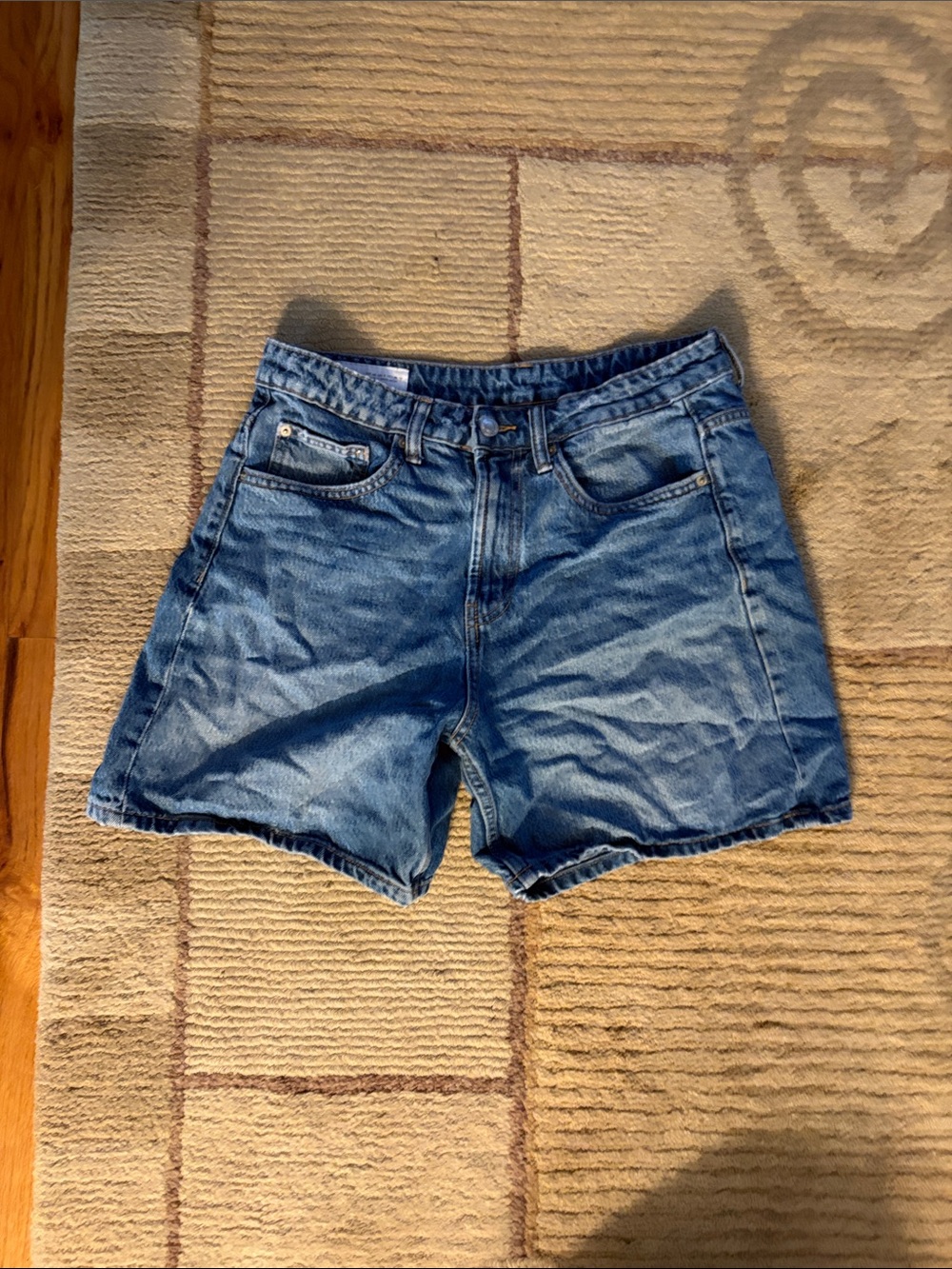 Zara Men's Light Blue Denim Shorts